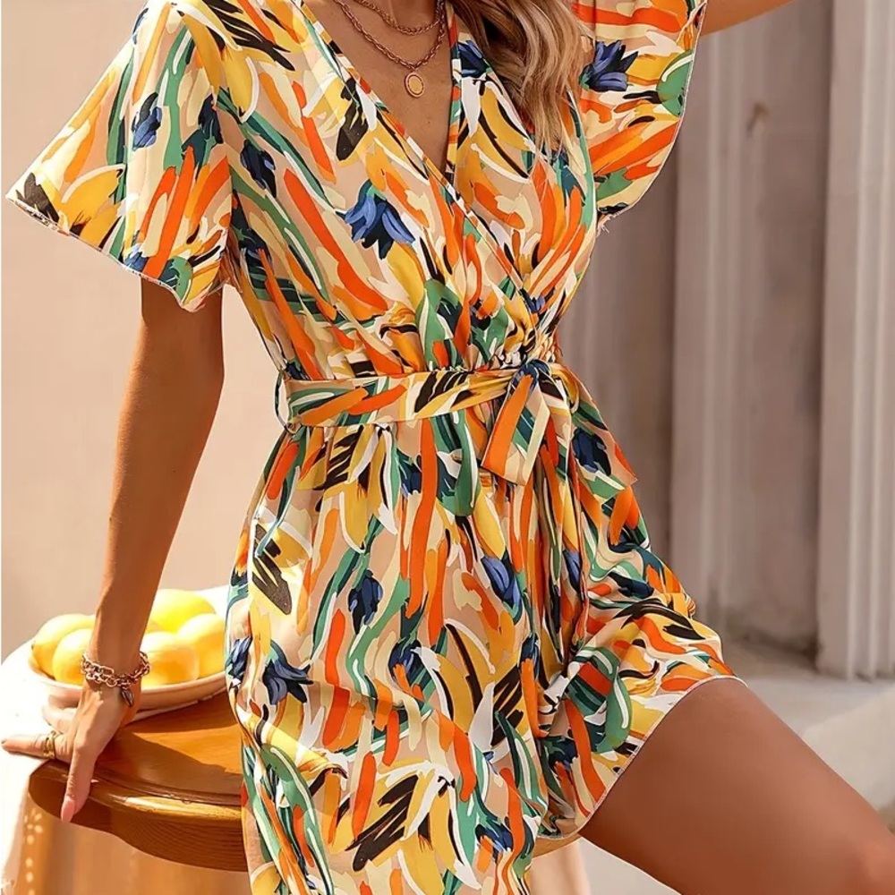 2 for $12 🎉 Women's Floral Print Belted Romper